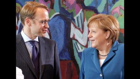 Bundesbank ribadisce il no agli acquisti di titoli di Stato da parte della Bce. Ok per il fondo Efsf