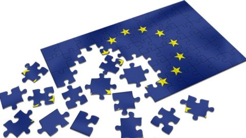 Reconstruirea Europei: de la jocul de pui la zefirul keynesian