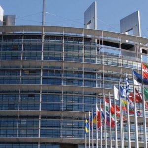 Mâine, Parlamentul European va vota noul tratat împotriva contrafacerii