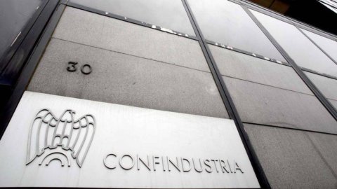 Confindustria: industria male anche a settembre (-0,2%)