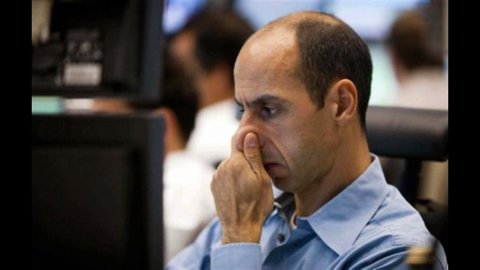 Spread Btp-Bund risale oltre 480, aspettando l’Eurogruppo