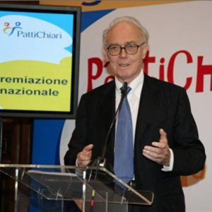 PattiChiari と Forum Associazioni Familiari が金融教育の議定書に署名