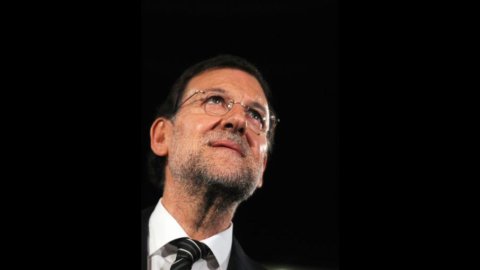 Spagna: piazzati 3 miliardi di Bonos a 3-6 mesi, ma i tassi salgono ancora