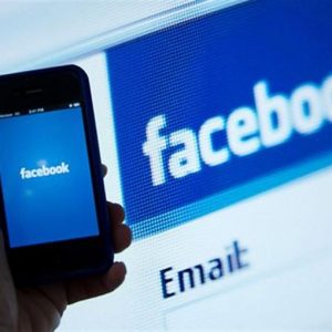 フェイスブックはナスダックで16％下落、口座は157億XNUMX万ドルの赤字