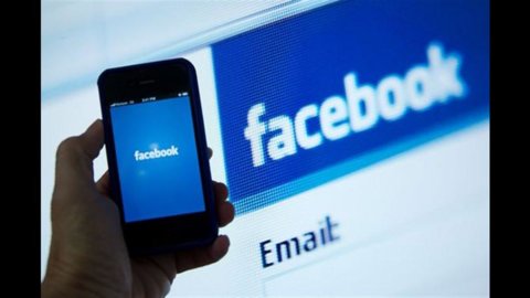 Facebook ambruk 16% di Nasdaq, akun-akun tersebut berbobot merah sebesar 157 juta dolar