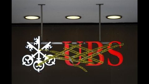 Ubs contre le Nasdaq pour mauvaise gestion de l'introduction en bourse de Facebook