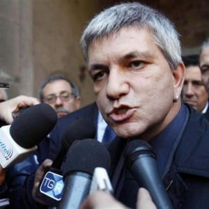 Vendola niega abrir a Casini tras la reacción negativa de la Red