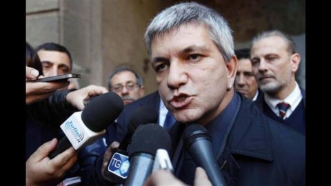 Vendola smentisce apertura a Casini dopo la reazione negativa della Rete