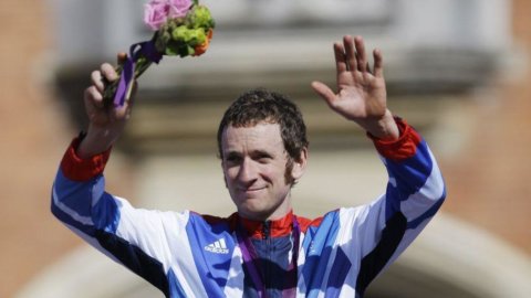 Giro d'Italia: tantangan Nibali-Wiggins dimulai dari Naples