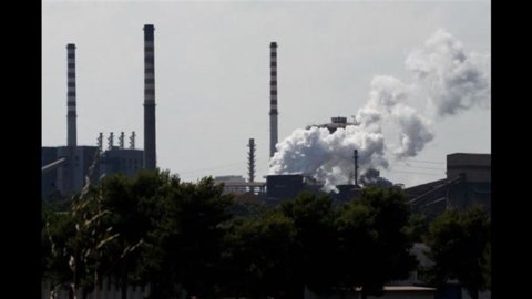 O carte electronică de Gianni Dragoni despre Riva: „Ilva, maestrul fierăriei”