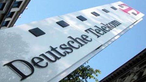 Deutsche Telekom: utili trimestre -4,5%, pesano gli investimenti