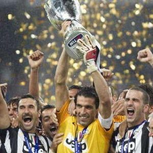 Supercopa, Juventus vence em meio a polêmica: primeiro troféu da temporada, apesar do grão de Conte