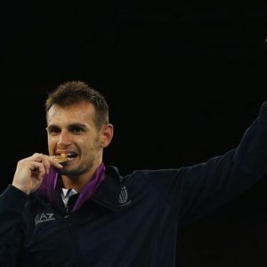 लंदन 2012, तायक्वोंडो में मोल्फ़ेटा के लिए स्वर्ण और मुक्केबाजी में रूसो के लिए रजत: 23 नीले पदक