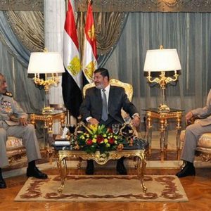 Ägypten, Mursi besiegt das Militär und 2 Milliarden Dollar kommen aus Katar