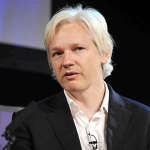 Wikileaks, o elo paradoxal entre Assange e o Equador