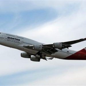 Фондовая биржа: Qantas отменяет заказ, Finmeccanica падает