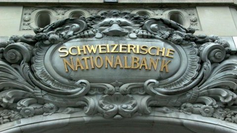 Schweiz, BIP verlangsamt sich im zweiten Quartal überraschend (-0,1%)