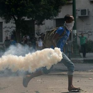 Islam: incendiata l’ambasciata tedesca in Sudan, sotto attacco quella inglese