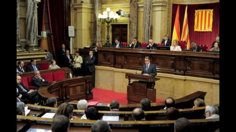 स्पेन, Castilla-La Mancha 848 मिलियन यूरो की सहायता मांग रहा है