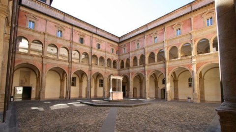 Ricerca: l’Università di Bologna capofila di un progetto europeo per “mangiare” la plastica