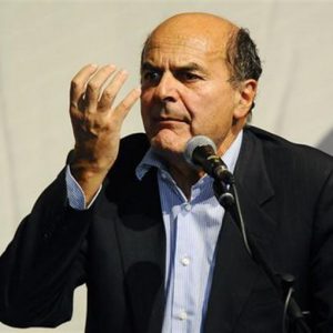 PD PRIMÁRIA - Bersani-Renzi descongela mas Casini avisa: "Sem aliança com quem vai com Sel"