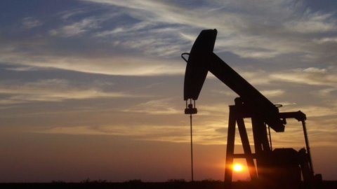 Borse, un venerdì nero come il petrolio