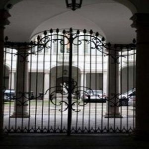Immobili: a Milano la crisi colpisce anche le residenze esclusive, venduto solo il 7% dell’offerta