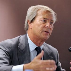 Borsa, Mediobanca cade dopo novità Patto. Bolloré sale oltre il 7%