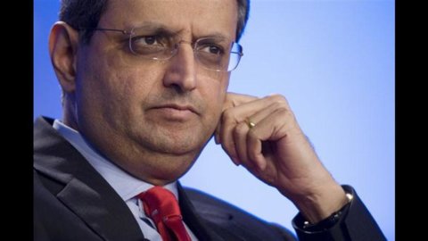 Citigroup CEO'su Pandit istifa etti: yerine Michael Corbat geldi