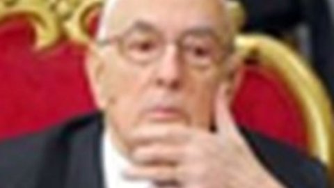 Napolitano: “Rispettare autonomia magistratura, rammarico per manifestazione Pdl”