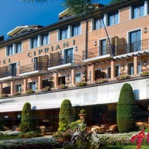 Orient Express Hotels: il gruppo Tata e il fondo Charme lanciano un’Opa da 1,3 miliardi