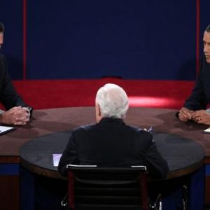 Estados Unidos, duelo televisivo presidencial: Obama mejor, pero Romney no cae