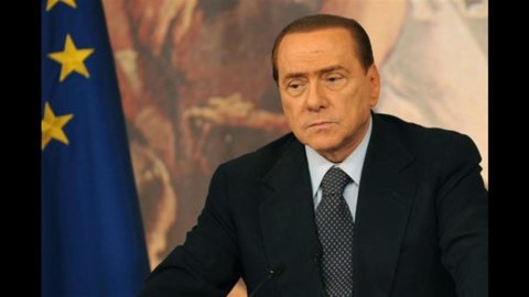 Berlusconi: “Non mi ricandido, sì a primarie”