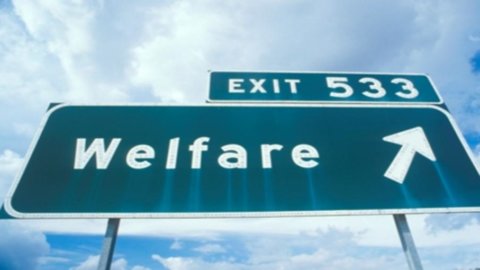 Il welfare casalingo pesa sui consumi