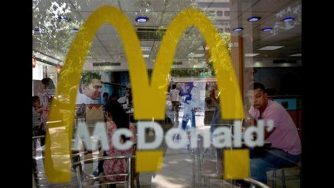 Jepang, McDonald's mendorong pengiriman ke rumah