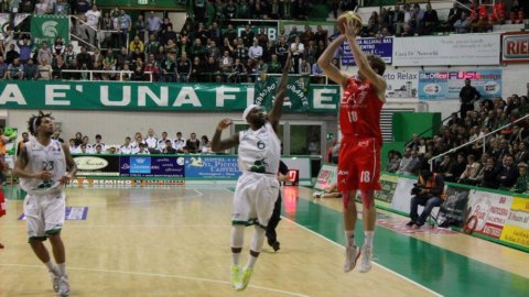 Basketball: Mailand erobert zehn Jahre später Siena