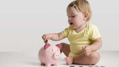 Assegno universale per figli a carico: il Senato accelera la riforma