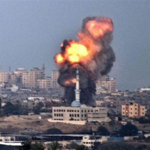 Israele-Hamas, tregua infranta a Gaza: riprendono raid e bombardamenti