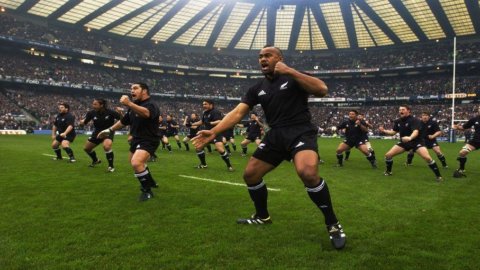 Rugby: İtalya, All Blacks ile imkansız mücadeleye doğru