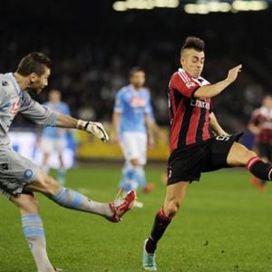 CAMPEONATO - Milan remonta ante Napoli con doblete de El Sharaawy: 2 a 2