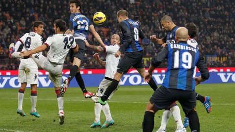 CAMPEONATO - Inter, igual al veneno (2 a 2) con Cagliari y duras polémicas contra el árbitro y la Juve