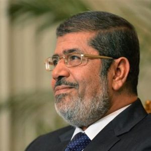 مصر: احتجاج على مرسي يشعل: اعتداء على مقرات الإخوان المسلمين