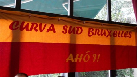 Brüksel'de Inter, Juve ve Milan taraftarları aynı çatı altında. Ve bir Roma-Napoli eşleştirmesi ortaya çıkıyor