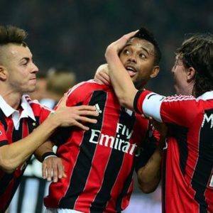 ŞAMPİYONASI - Milan, tartışmalı bir penaltıyla kazansa bile Juve'den daha iyi: 1-0