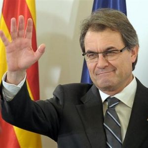 Elezioni Catalogna: l’indipendenza resta lontana, per Mas una vittoria di misura