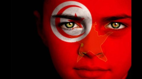 Il rebus tunisino, tra pressioni finanziarie e popolari