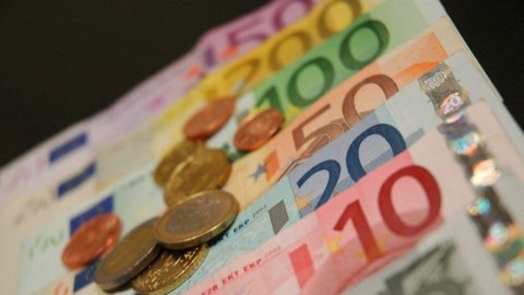 Cdm: addio trimestrali e tetto Consob al 3%