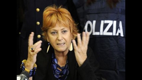 Ruby juicio, Boccassini ataca: "Berlusconi quiere llegar a las elecciones"