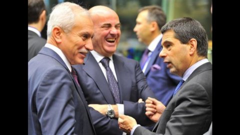 Ue, nella notte l’accordo sulla supervisione bancaria