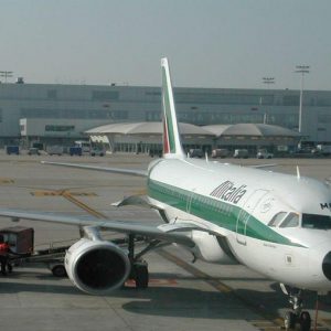 Sciopero Alitalia, cancellato solo 1 volo su 5